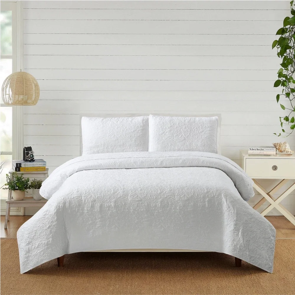 MODERN HEIRLOOM NWT 3pc mirage stitch quilt set -king -white